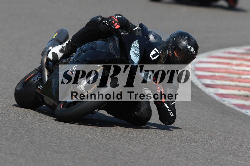 /Archiv-2022/08 17.04.2022 Speer Racing ADR/Gruppe rot/1
